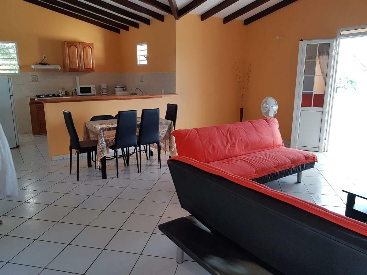 Ferienwohnung Chez Jojo Baie-Mahault Exterior foto
